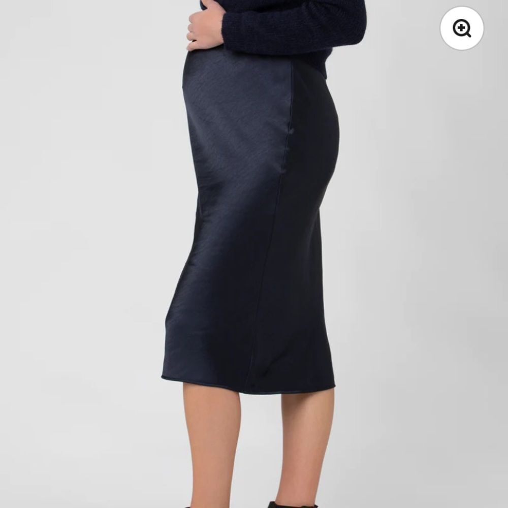 ripe maternity Lexie Satin Skirt Navy